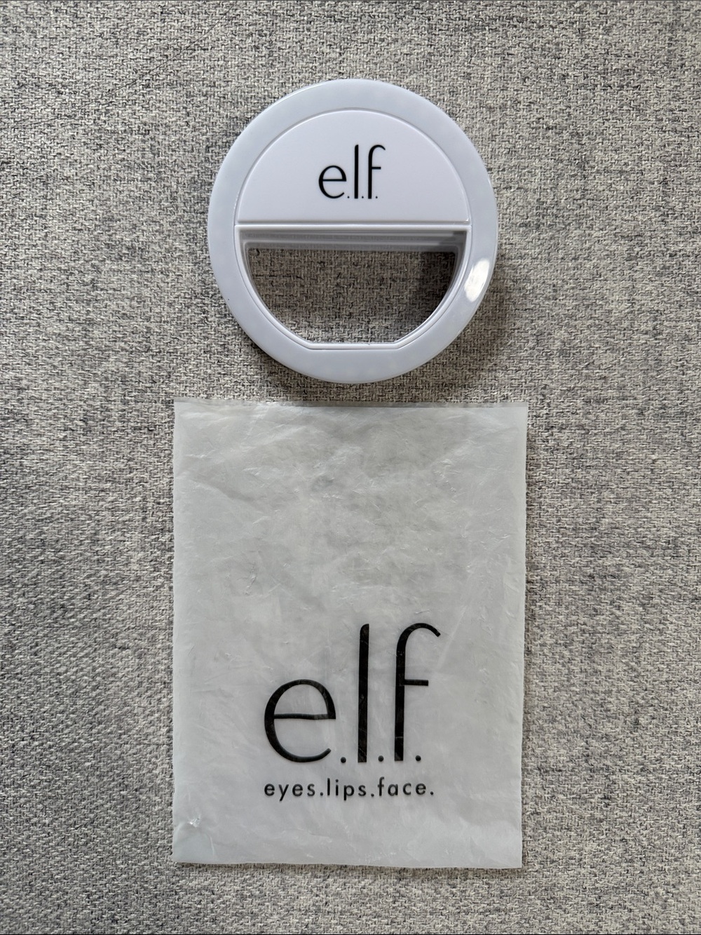 e.l.f. Portable Ring Light - White